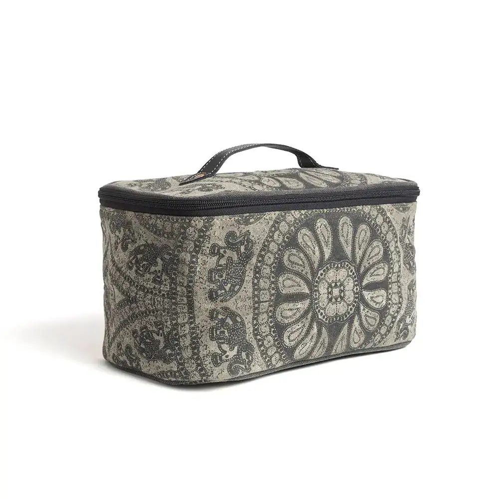 Carmela Shaving Toiletries Bag - Image 2