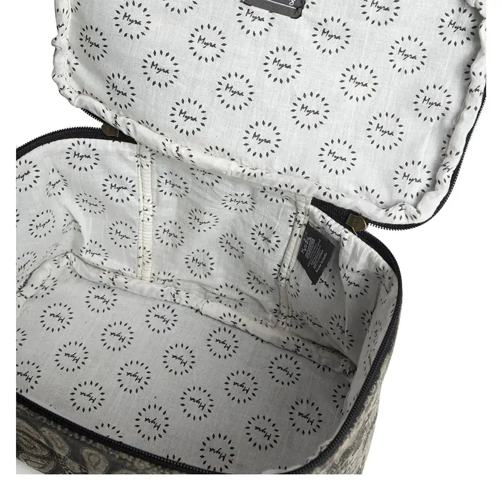 Carmela Shaving Toiletries Bag - Image 4